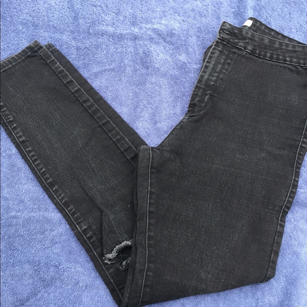 Black ripped jeans from forever 21